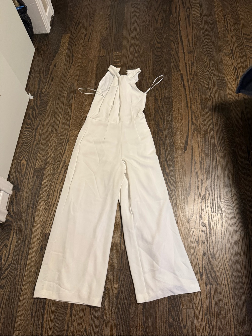 julia jordan White Sleeveless Wide-Leg Jumpsuit with Ruffled Neck